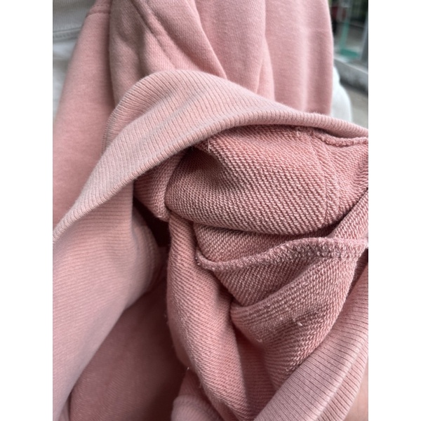 Hoodie thêu giảm còn 330k