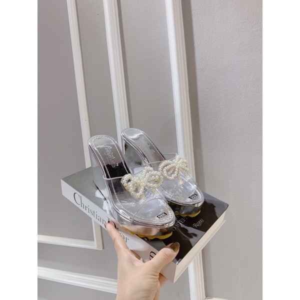 ❄️ LÊ MIKA GẮN NƠ ĐÁ CAO 9cm - 12cm.