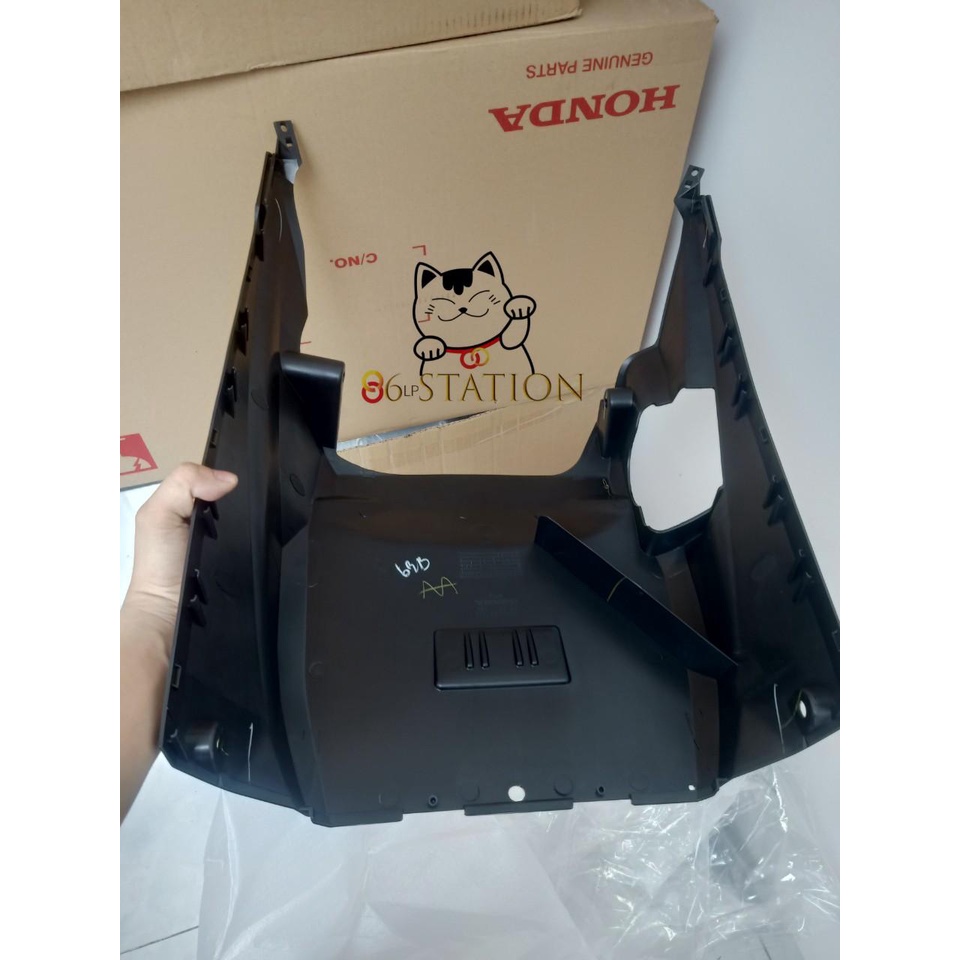 sàn dưới vario click 2017