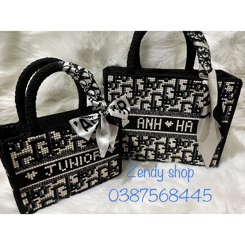 Túi thêu tay hoạ tiết dior