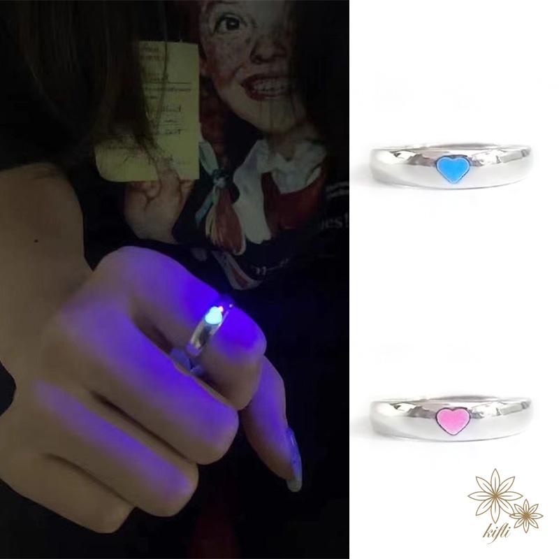 1 Nhẫn Dạ Quang Hình Trái Tim Màu Sắc Cho Nam Và Nữ