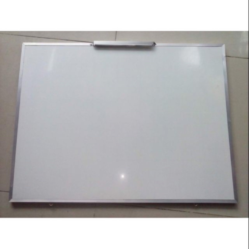 Bảng mica treo tường khổ 60x80cm