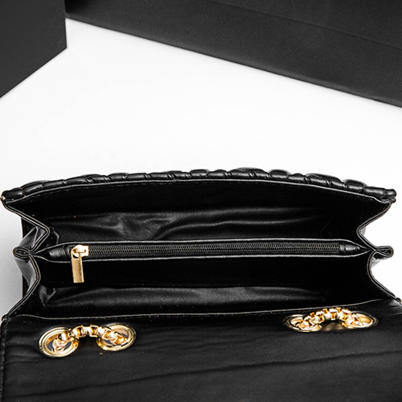 IELGY Túi Đeo Chéo Hình Vuông Nhỏ Màu Đen Phối Khóa Kim Loại Thời Trang Cho Nữ