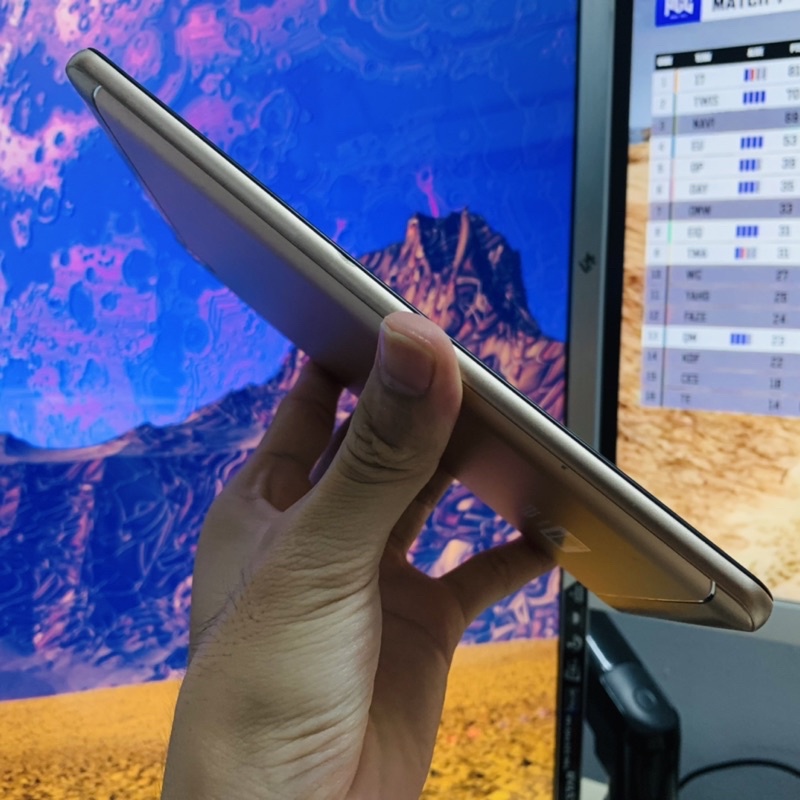 Máy Tính Bảng Masstel Tab 8 4G