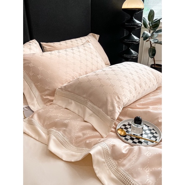 Bộ chăn ga gối lụa cottong vân chìm set 4món(có tặng thêm 1 vỏ gối ôm ngoài set cùng tone) sang sịn nhập khẩu