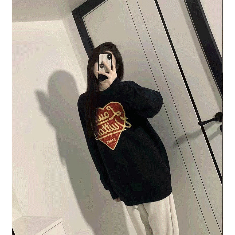 Áo Sweater Cotton Cổ Tròn Tay Dài In Họa Tiết LV 22 Trái Tim Thời Trang Thu Đông Cho Nam Và Nữ