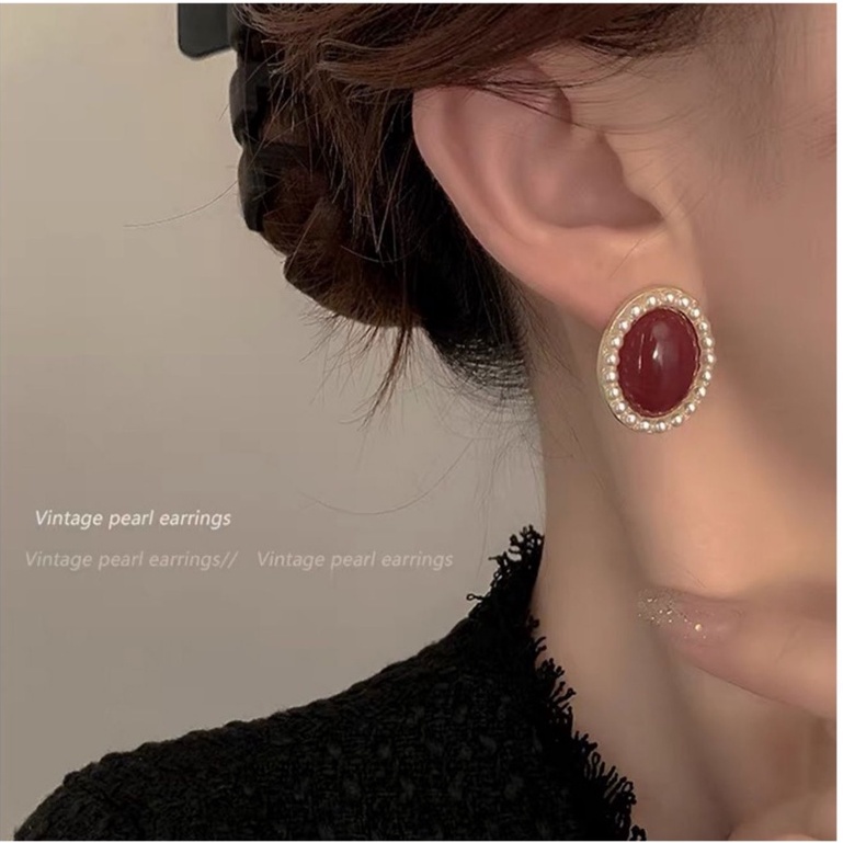 Khuyên Tai Dáng Dài Gắn Quả Bông Lông Đỏ Phong Cách Giáng Sinh Đáng Yêu