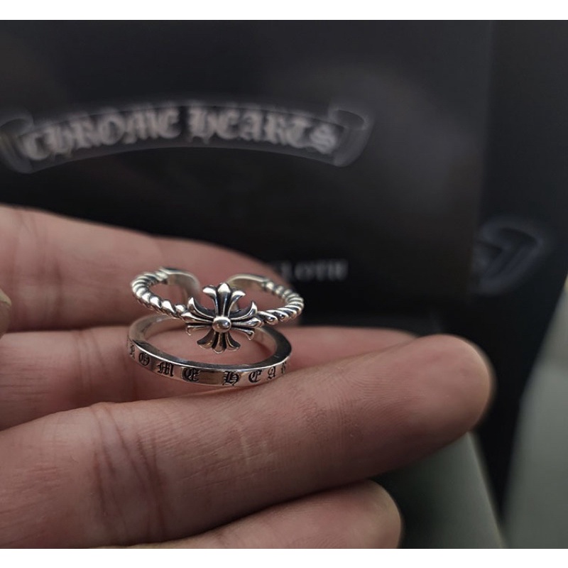 Nhẫn chromehearts