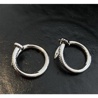 nhẫn đinh chromehearts
