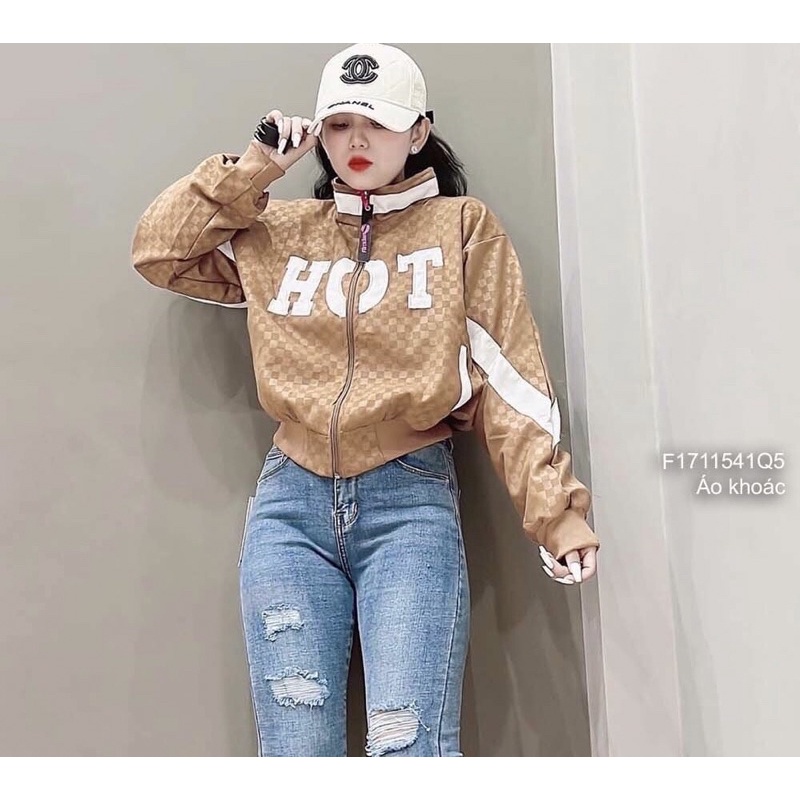 Áo khoác caro xà cừ cổ cao viền màu dài tay sọc màu xéo chữ ngực TT1711