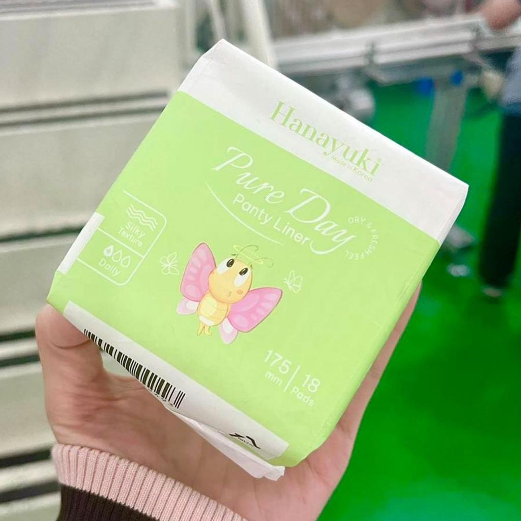 Băng Vệ Sinh Hằng Ngày Pure Day Panty Liner Siêu Mỏng Thông Thoáng Gói 18 Miếng Không Cánh Hanayuki Chính Hãng