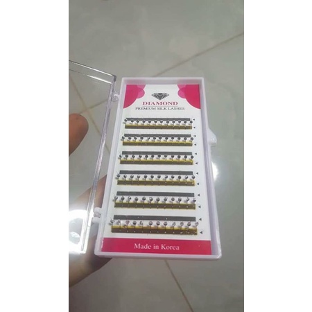 mi kim đính đá 55k/1khay