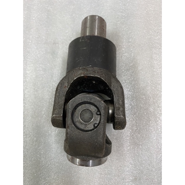 Đôi số 7 tạ gắn vào đuôi hộp số 7 tạ , 5 tiến 1 lùi làm trục các đăng cho xe 3 bánh,4 bánh