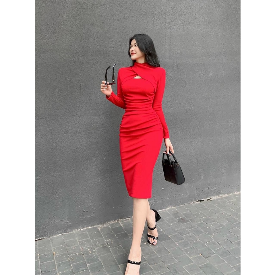 Đầm ôm body cổ chéo tay dài