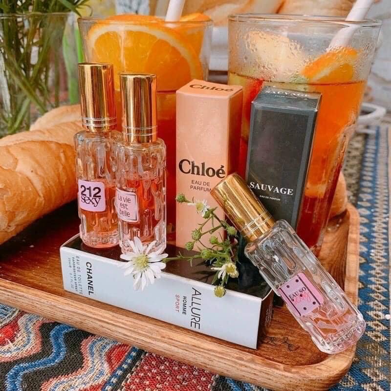 NƯỚC HOA CÔ GÁI CHÂN DÀI KARRI 30ML