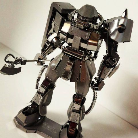 Mô hình kim loại lắp ráp 3D APIN robot ZAKU bạc (chưa ráp)