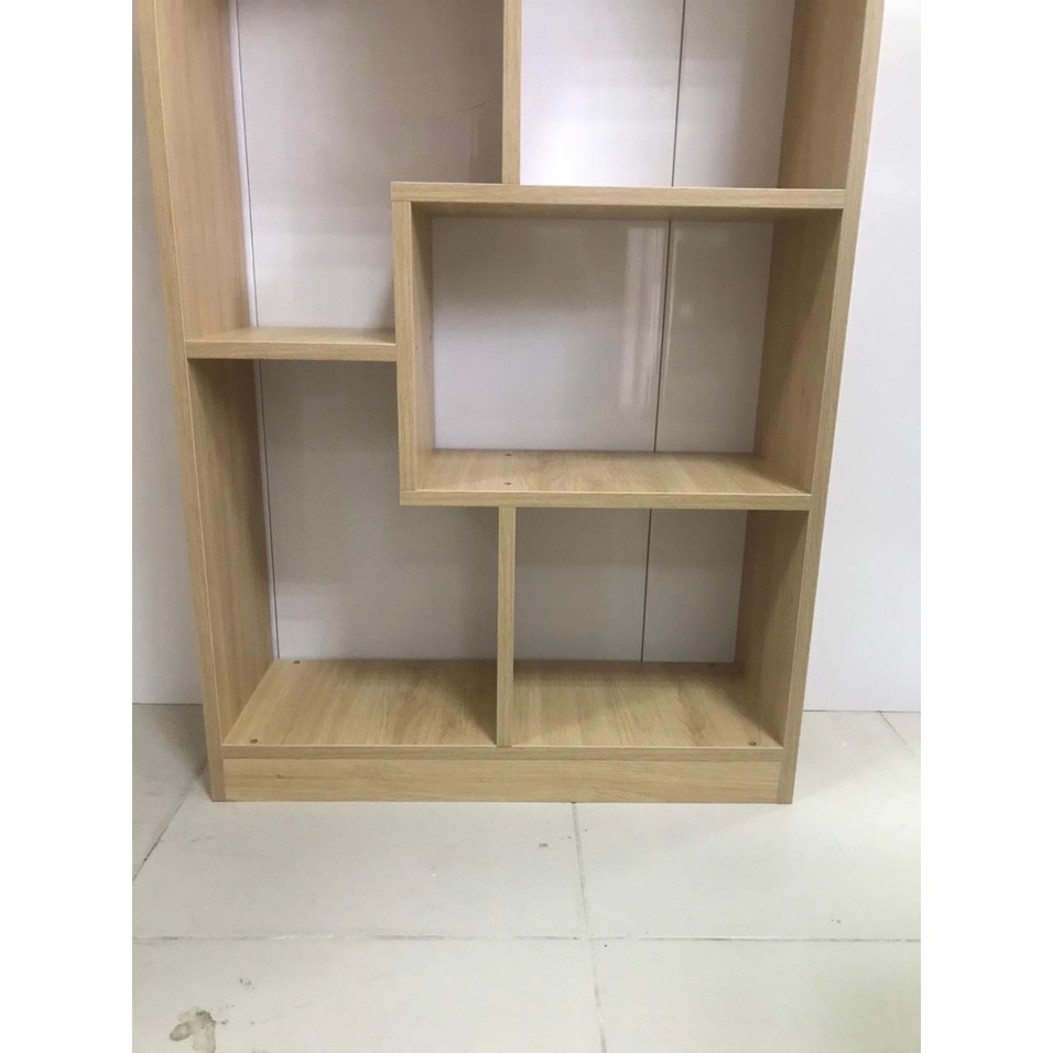 Kệ Sách Để Sàn Nhiều Ngăn Giá Kệ Hình Chữ U ván màu vân gỗ dày 15mm. hình ảnh shop tự chụp.