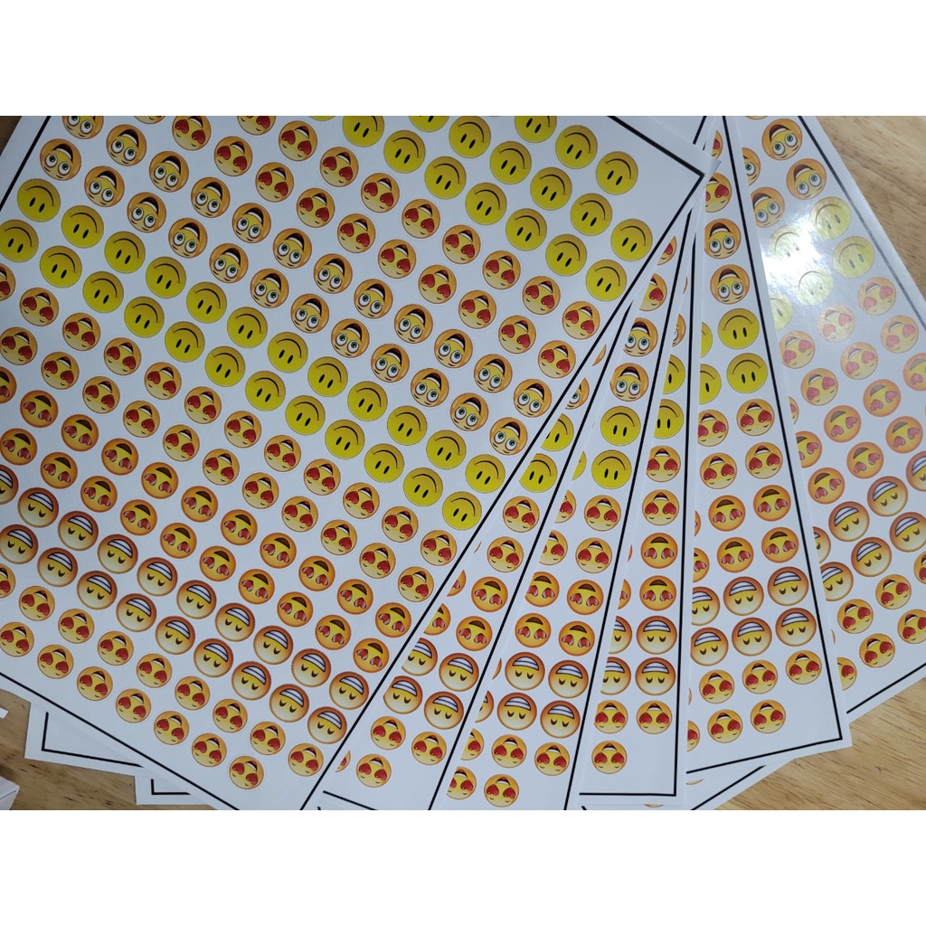 200 sticker mặt cười, mặt mếu...hoặc hình theo yêu cầu  làm phần thưởng cho các bé đáng iu lắm nha