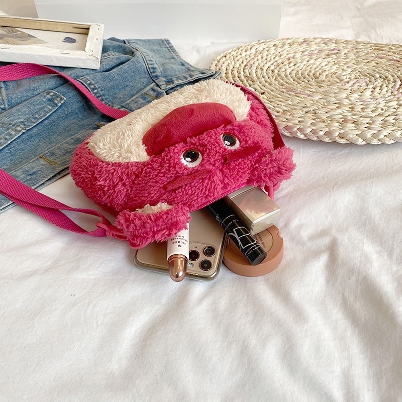 Túi Đeo Chéo Hình Chú Gấu Dâu Tây Lotso Disney Nhồi Bông Đáng Yêu