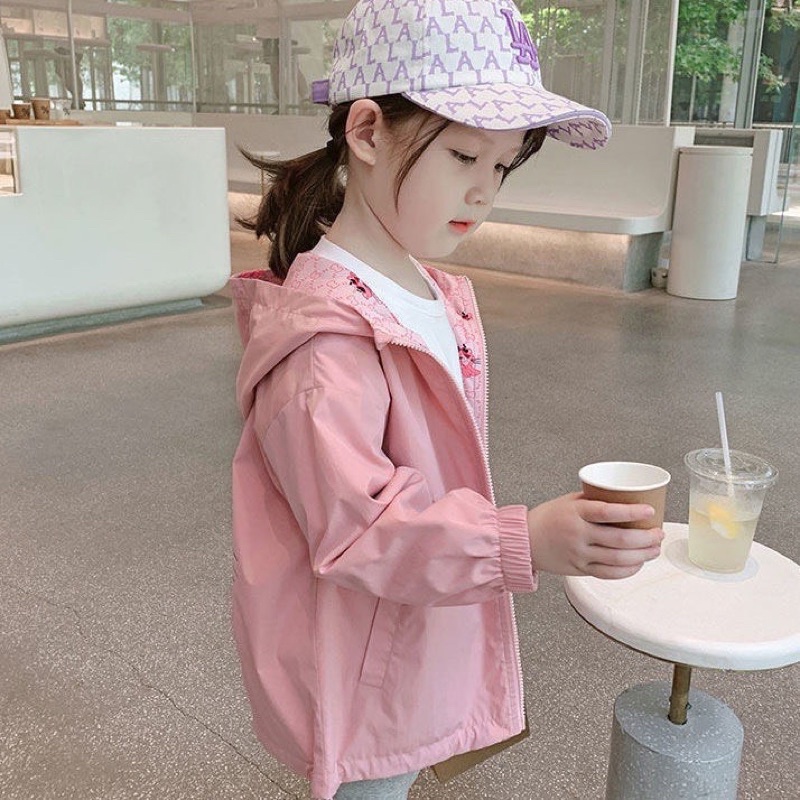 Áo gió báo hồng mặc 2 mặt cho bé gái