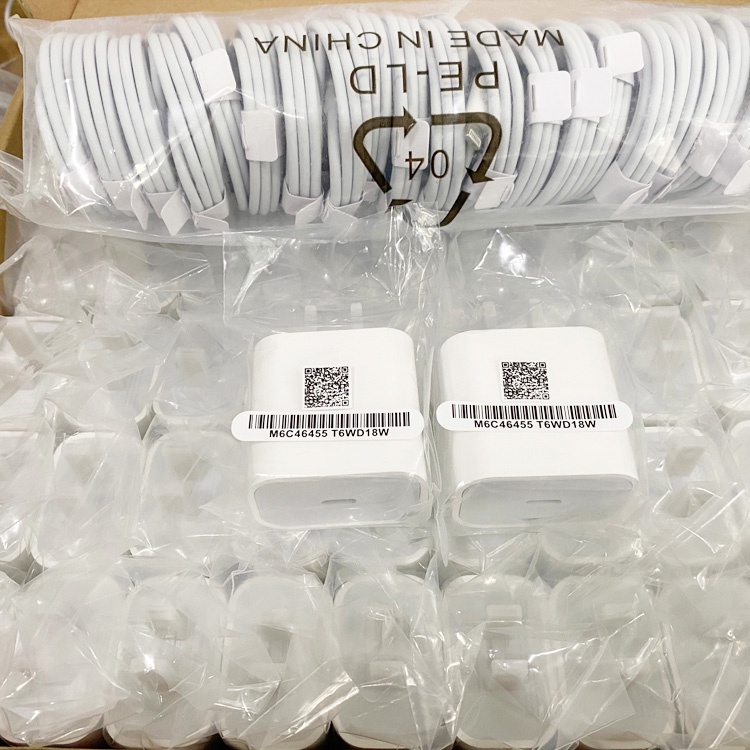 Củ sạc nhanh PD 20W  cho điện thoại nhà Táo 12 13 14 Pro Max