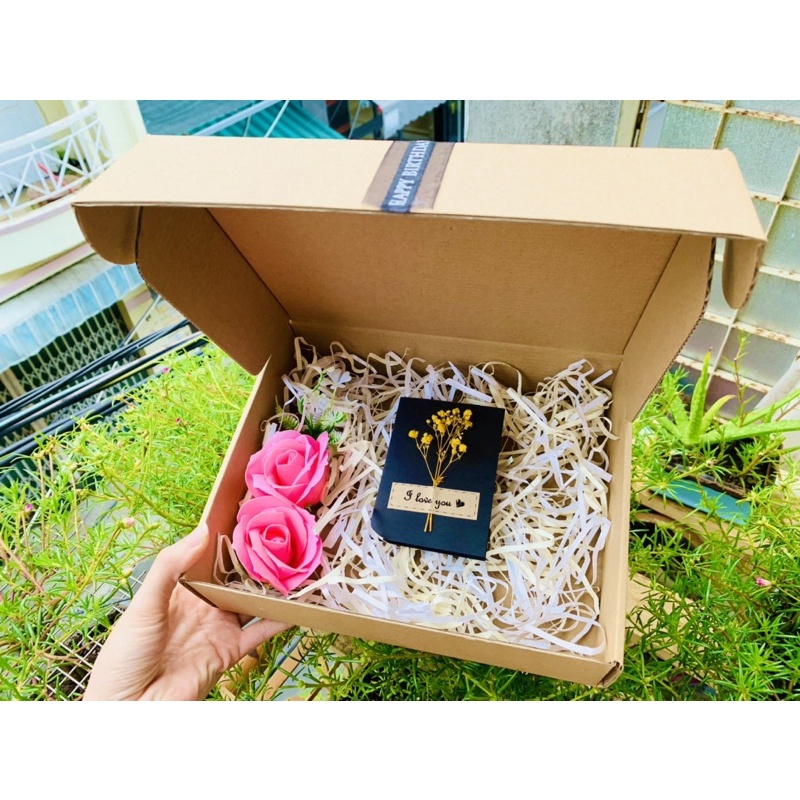 HỘP QUÀ CÓ NẮP KRAFT HANDMADE SIZE 30x25x6cm