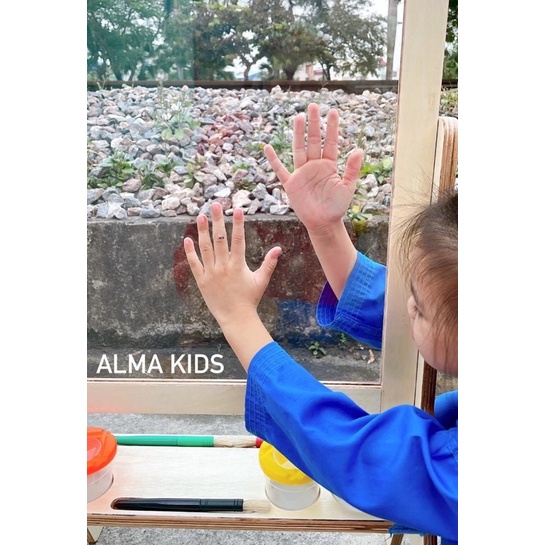 Giá Vẽ Mica Trong Bảng Mica Của Alma Kids