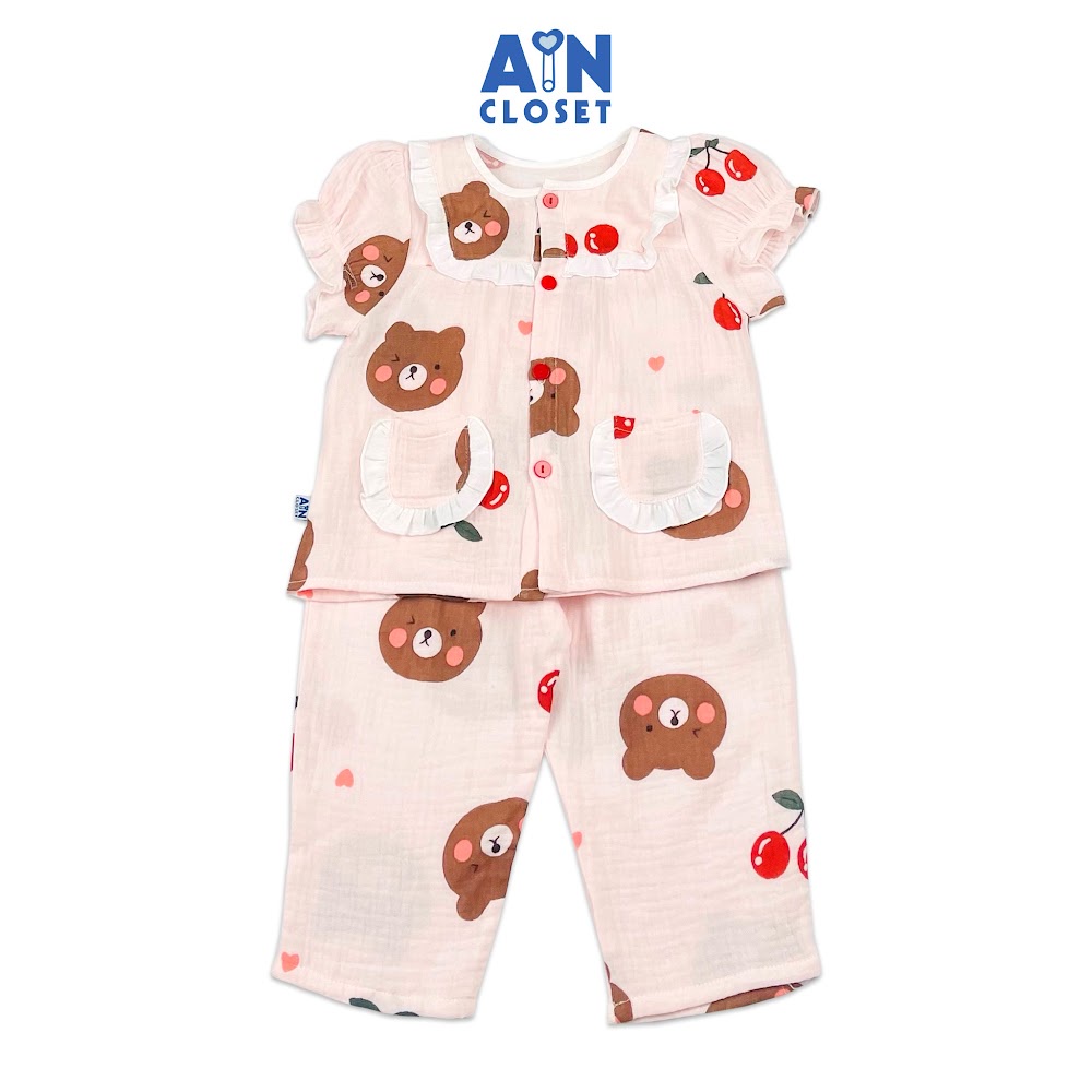 Bộ quần áo dài tay ngắn bé gái họa tiết Cherry Gấu hồng xô muslin - AICDBTPCNMCQ - AIN Closet