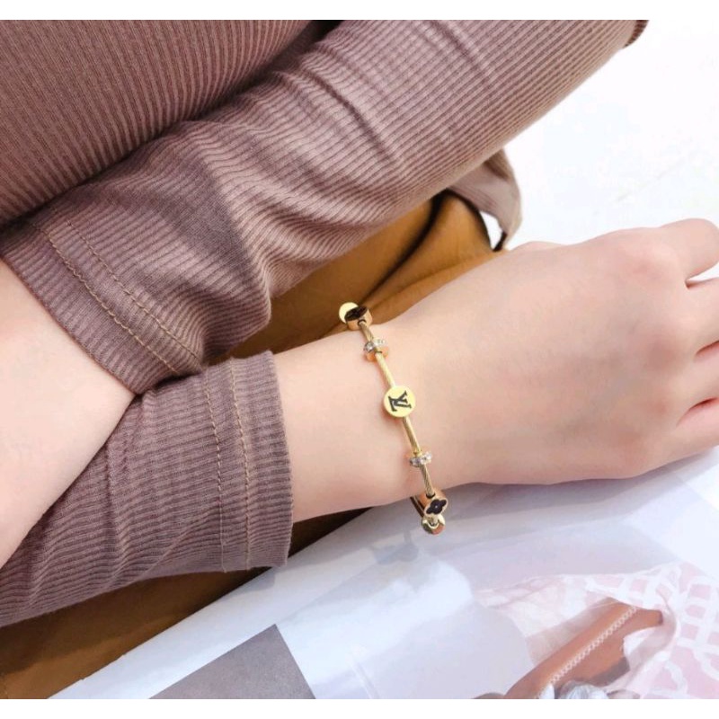 VÒNG TAY TITAN CHARM HIỆU SIZE 16CM & 17CM - TITAN CHUẨN LOẠI 1 SIÊU BỀN MÀU