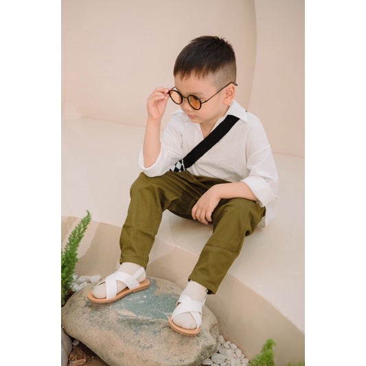 Sơmi trắng cho bé P'ti chou