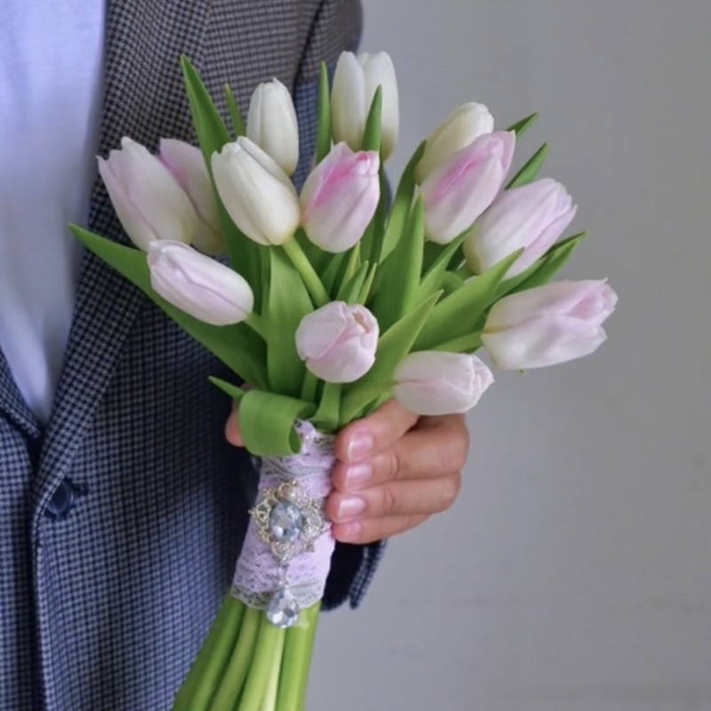 Mẫu Hoa Cưới, Hoa Cầm Tay Cô Dâu