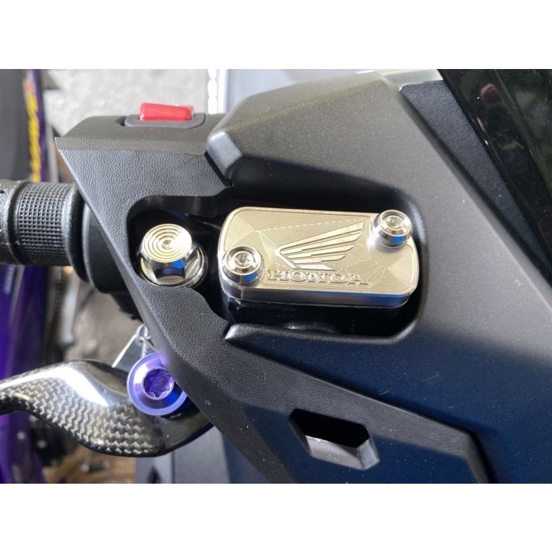 Nắp Dầu INOX Honda Cánh Chim 1 cái