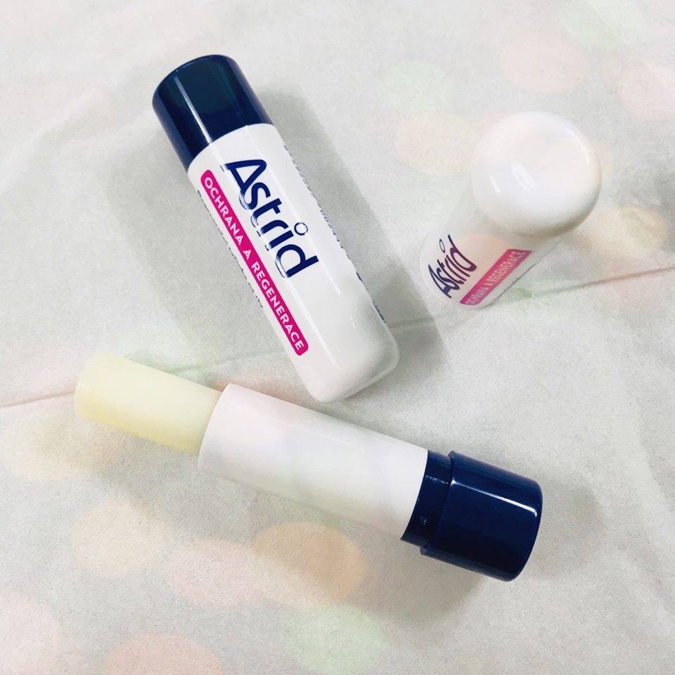 Son dưỡng mỡ hươu Astrid Trắng 4,8g