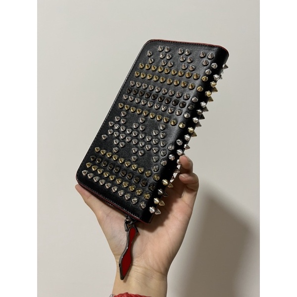 Ví dài cầm tay đinh nhọn louboutin,ví ngôi sao,hoạ tiết