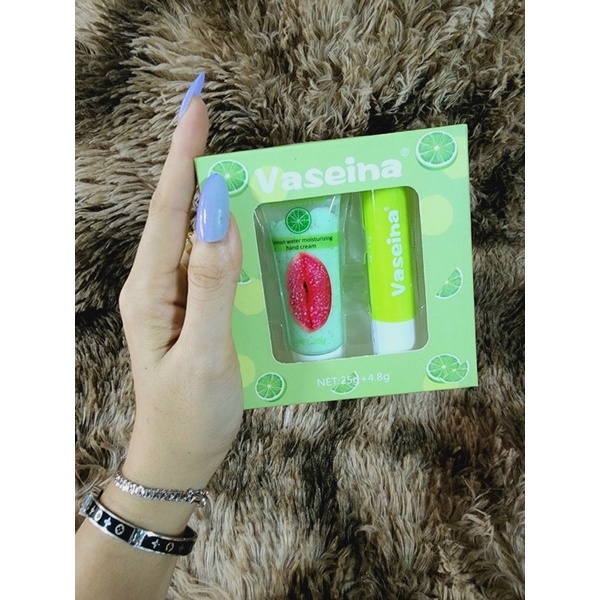 HỘP 2 CÂY SON DƯỠNG MÔI