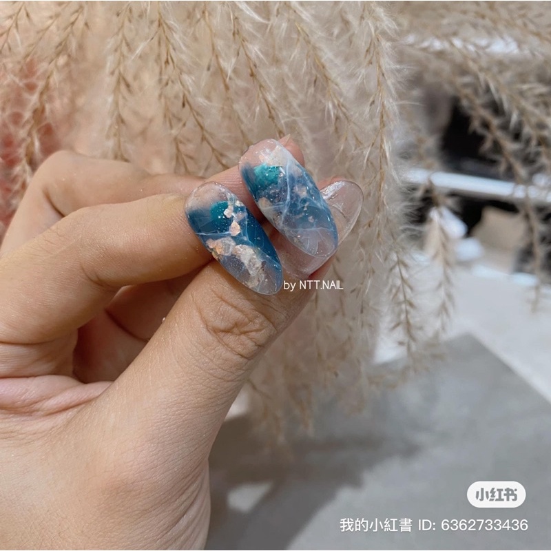 Màu nước nén trắng - đen làm loang vân đá siêu đỉnh