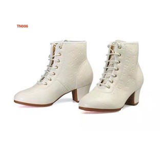 Giày tập khiêu vũ bơ boot da tn006