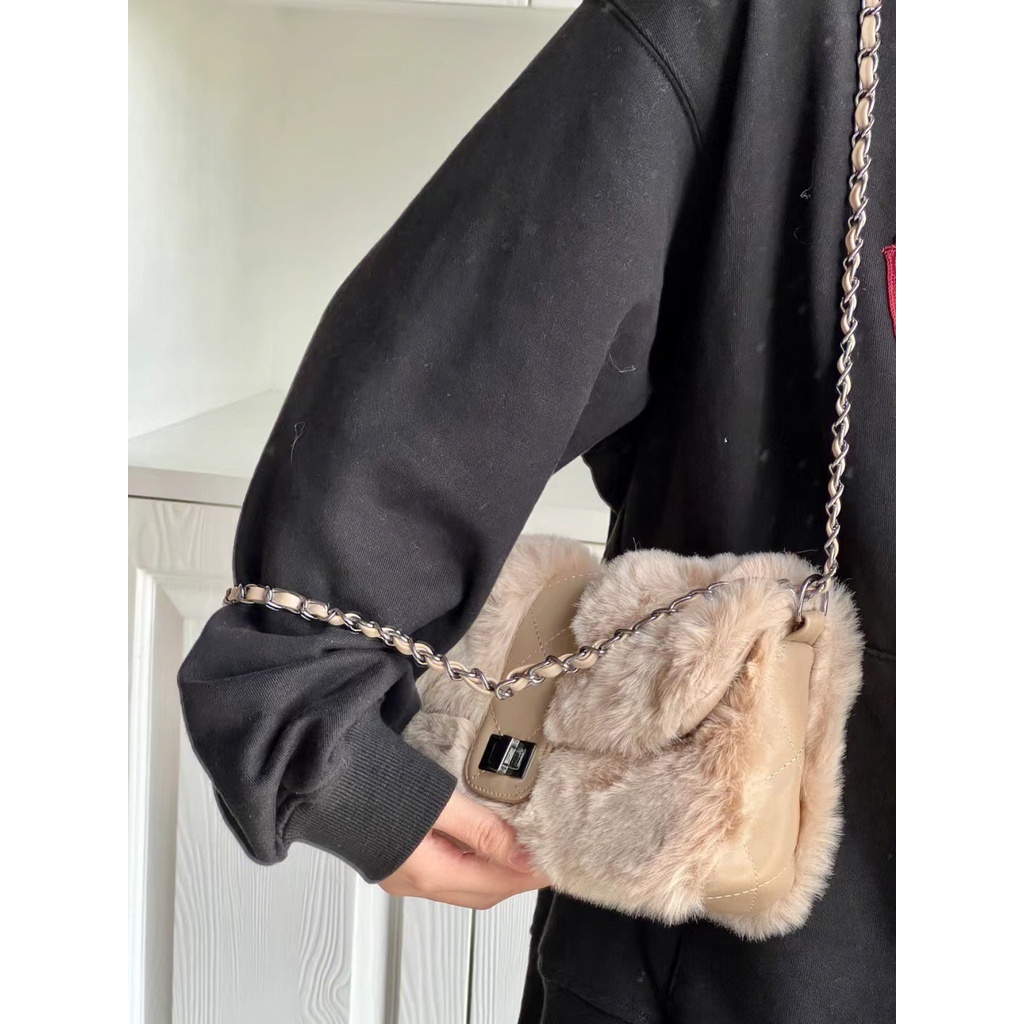 Túi Xách Lông Dây Xích Đeo Vai Thiết Kế Mới Hợp Thời Trang