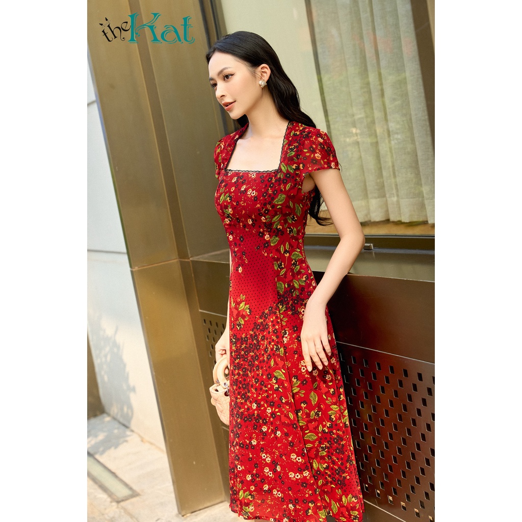 Đầm Tơ Hoa Sarah Cổ Vuông The Kat House, xẻ đùi quyến rũ, chất vải mềm mịn, vải tơ siêu nhẹ