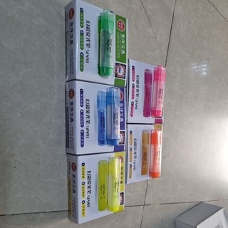 Bút dạ quang toyo 5 màu.