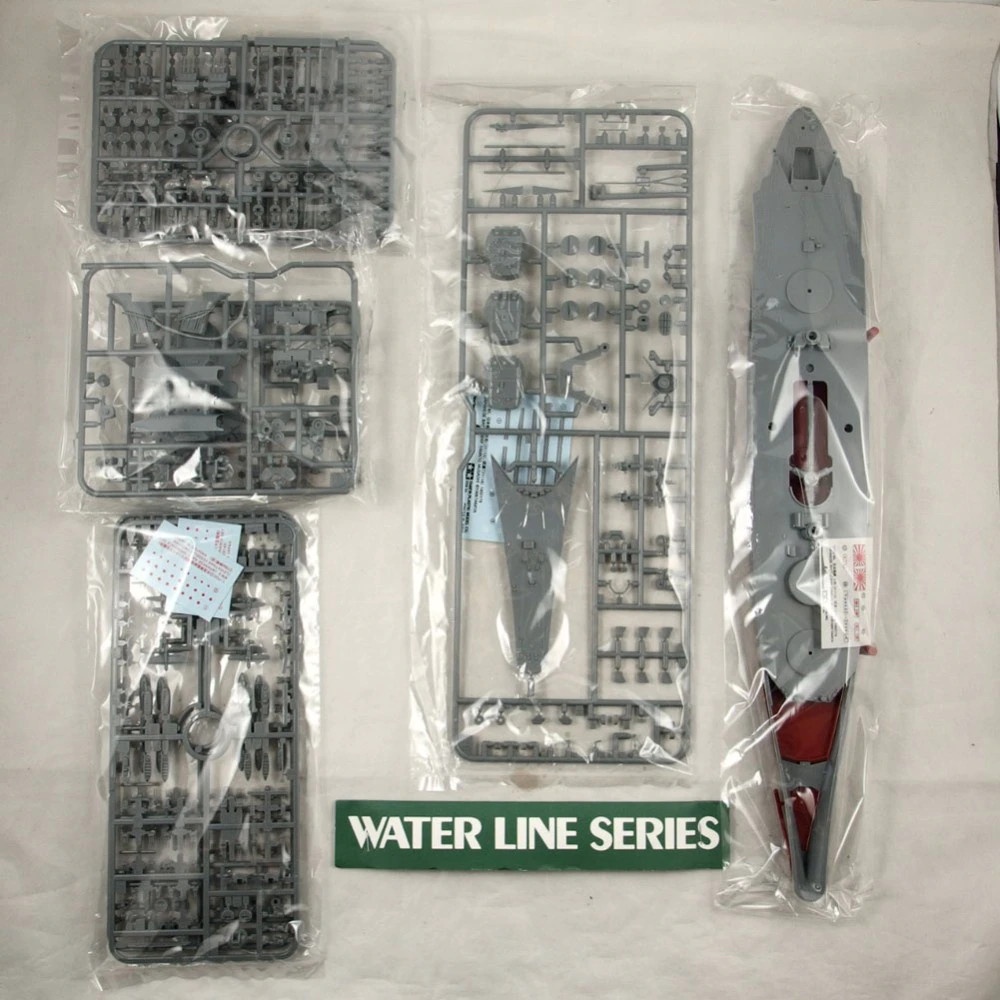 31113 MÔ HÌNH CHIẾN HẠM QUÂN SỰ 1/700 SCALE JAPANESE BATTLESHIP YAMATO