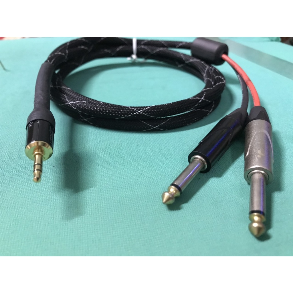 Dây âm thanh 3.5mm ra 2 đầu 6mm hàng bãi xịn, âm thanh cực chuẩn.