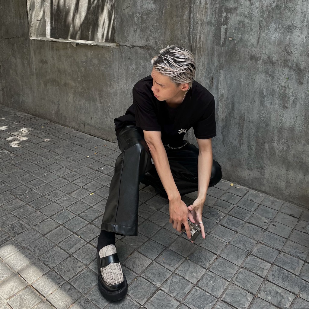 Giày Loafer SPOILED Da Bê Bóng Kính Đen phối Da Trăn