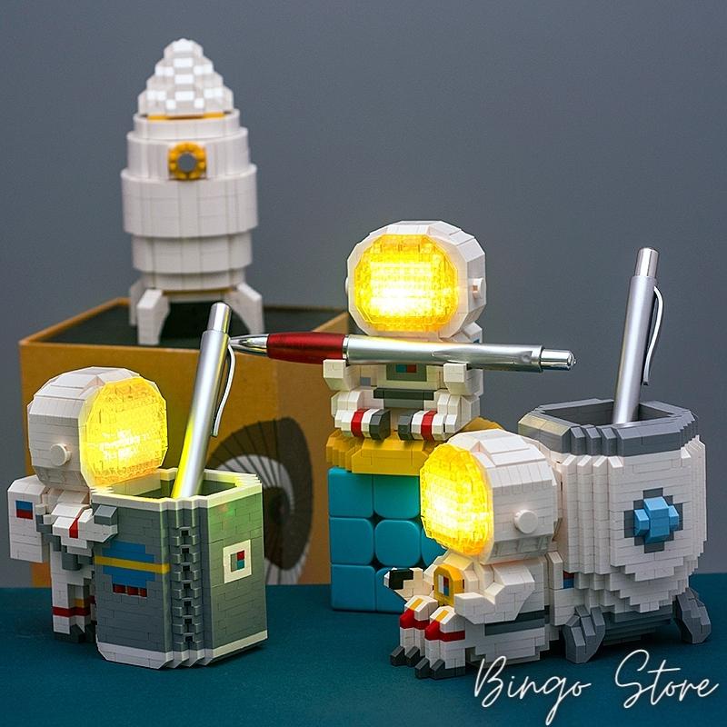 MÔ HÌNH LẮP RÁP HỘP BÚT GIÁ ĐỠ ĐIỆN THOẠI HÌNH PHI HÀNH GIA KÈM ĐÈN LED 840 CHI TIẾT