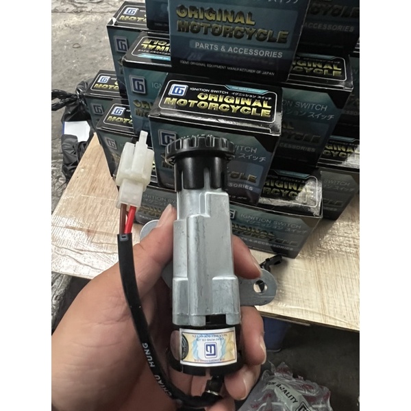 Bộ khoá máy exciter 2005 đến 2010 4số 8 cạnh có khoá yên sau chính hãng Chiau hung