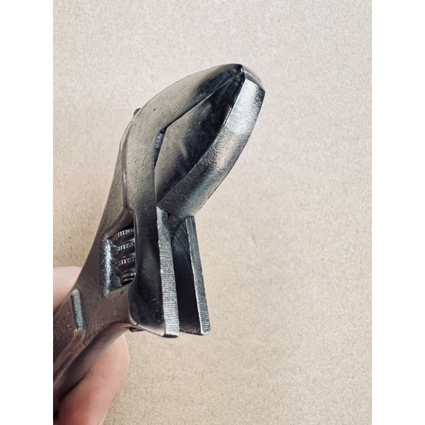Mỏ lết DeWALT 6” Adjustable Wrench