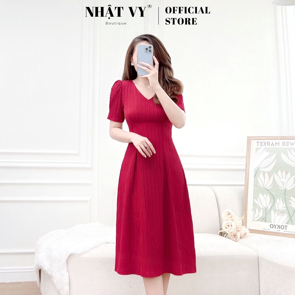 Đầm công sở Nhật Vy tay ngắn cổ tim chiết eo dáng ôm chất sọc xốp phù hợp đi chơi cafe sang chảnh - D2494
