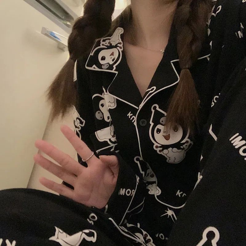 Bộ Đồ Ngủ Dài Tay Họa Tiết Sọc Caro Trắng Đen Dễ Thương Cho Nữ