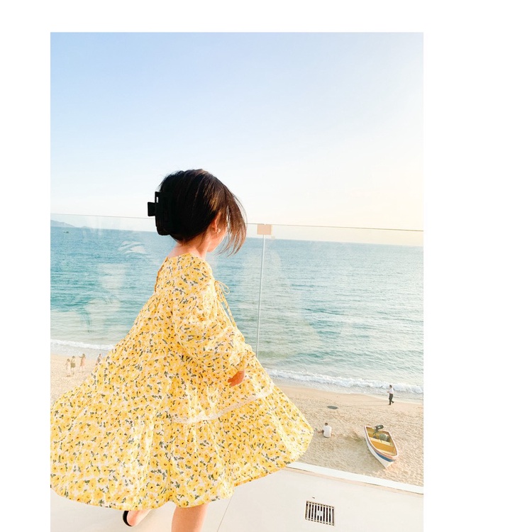 Váy dài tay thu đông hoa nhí vàng cực xinh cho bé gái size nhỡ size đại T05