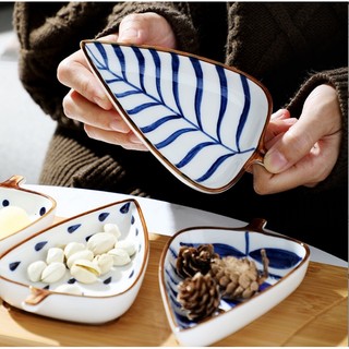 Set 4 đĩa lá decor kèm khay gỗ